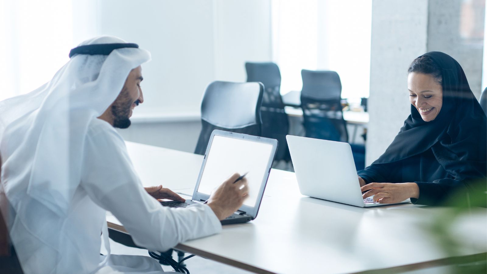 female jobs in Riyadh
