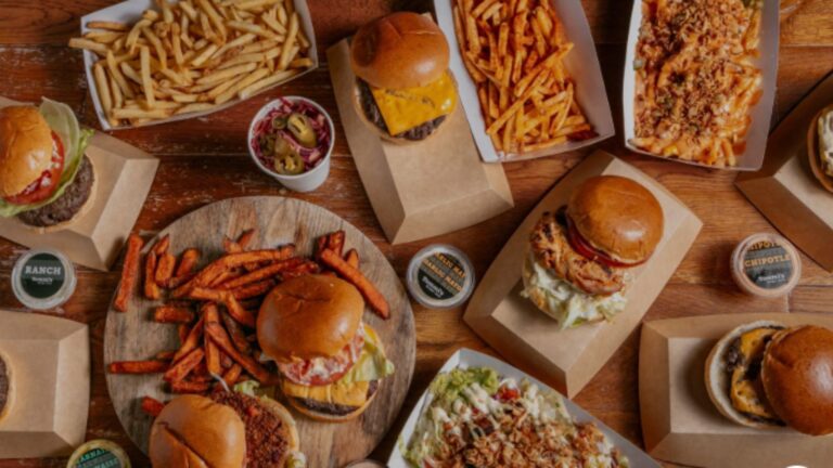 Tommi’s Burger Joint: Burgers That Feel Like a Hug